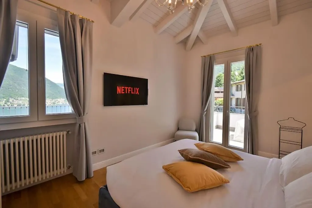 Lakefront Luxury Villa, Jacuzzi, Garage E Terrace Riva  Vila
