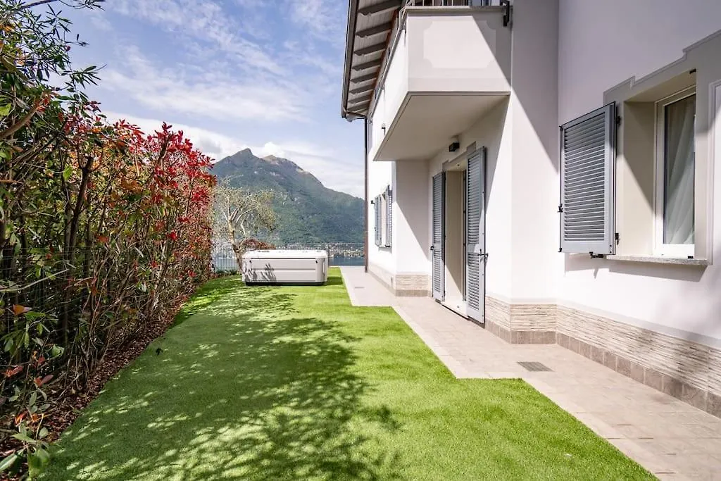 Lakefront Luxury Villa, Jacuzzi, Garage E Terrace Riva  Villa Riva (Sondrio)