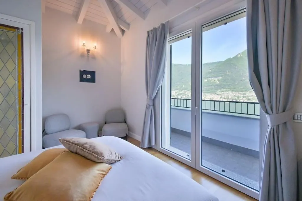 Lakefront Luxury Villa, Jacuzzi, Garage E Terrace Riva  Riva (Sondrio)